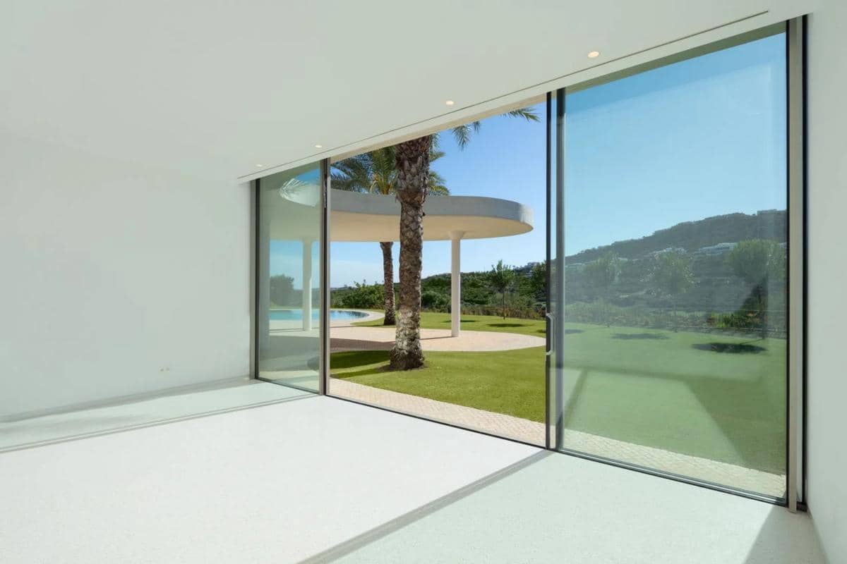 4 bedroom Villa for sale in Casares with pool garage - € 5,750,000 (Ref: 9934542)