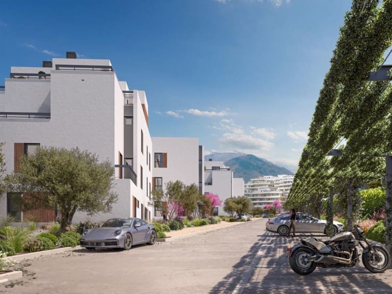 Apartamento de 2 habitaciones en Estepona en venta con piscina garaje - 483.000 € (Ref: 9940629)