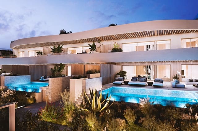 3 bedroom Bungalow for sale in Las Chapas, Marbella with pool garage - € 5,200,000 (Ref: 9941050)