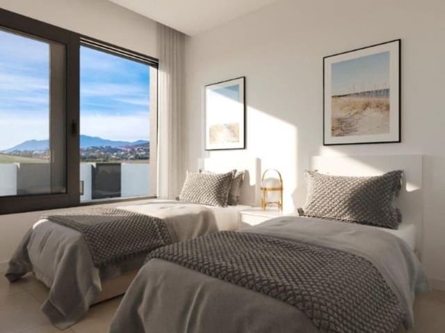 3 slaapkamer Huis te koop in El Paraiso, Estepona met zwembad garage - € 800.000 (Ref: 9941051)