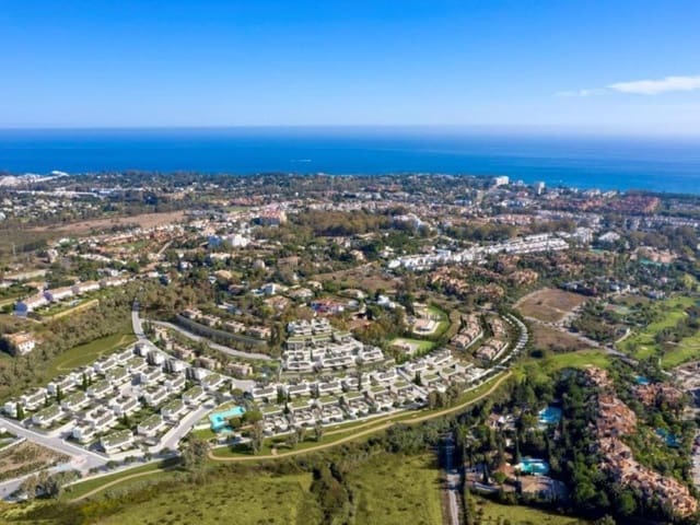 3 slaapkamer Huis te koop in El Paraiso, Estepona met zwembad garage - € 800.000 (Ref: 9941051)