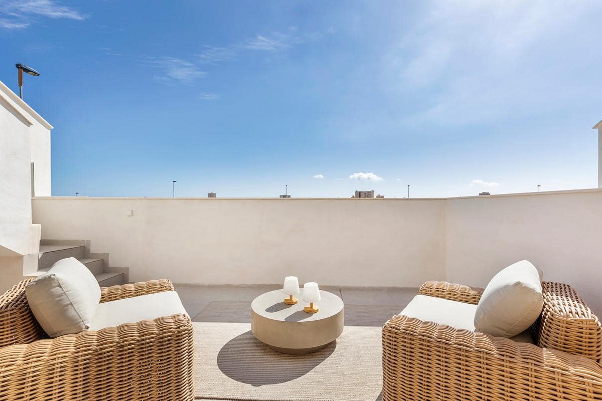 3 Zimmer Villa zu verkaufen in Los Alcazares mit Pool Garage - 429.000 € (Ref: 9941079)