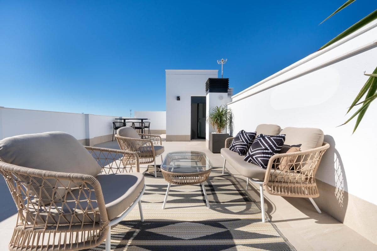 4 slaapkamer Villa te koop in San Pedro del Pinatar met zwembad - € 890.000 (Ref: 9941098)