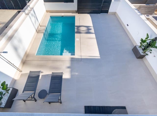 4 soveværelse Villa til salg i San Pedro del Pinatar ciudad, San Pedro del Pinatar med swimmingpool - € 890.000 (Ref: 9941098)