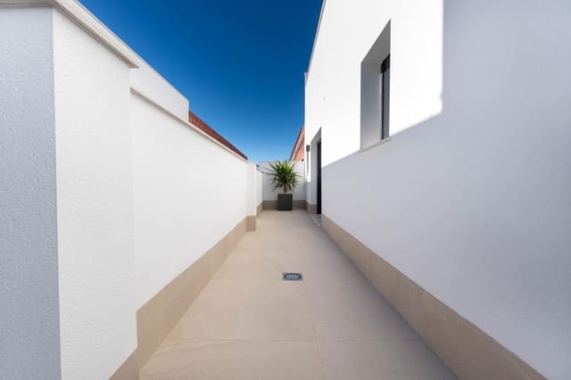 4 soveværelse Villa til salg i San Pedro del Pinatar ciudad, San Pedro del Pinatar med swimmingpool - € 890.000 (Ref: 9941098)