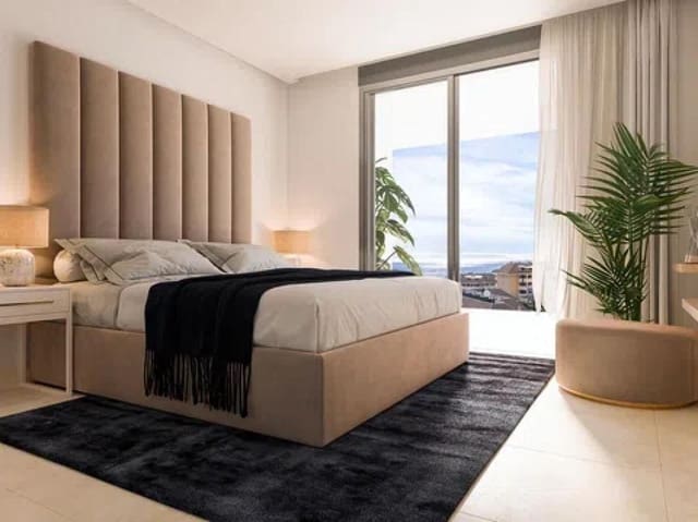 Apartamento de 2 habitaciones en Las Gaviotas  - Carvajal, Fuengirola en venta con piscina - 567.000 € (Ref: 9941102)
