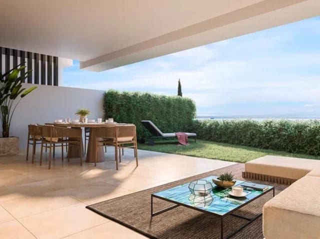 Apartamento de 2 habitaciones en Las Gaviotas  - Carvajal, Fuengirola en venta con piscina - 567.000 € (Ref: 9941102)