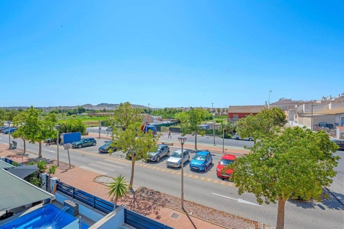 3 makuuhuone Omakotitalo myytävänä paikassa Formentera del Segura mukana uima-altaan - 329 000 € (Ref: 9942079)