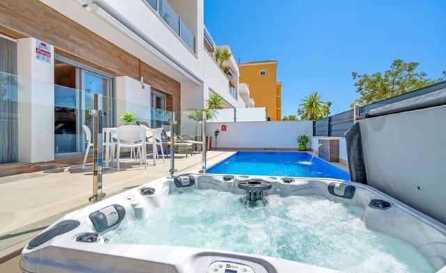3 makuuhuone Omakotitalo myytävänä paikassa Formentera del Segura mukana uima-altaan - 329 000 € (Ref: 9942205)