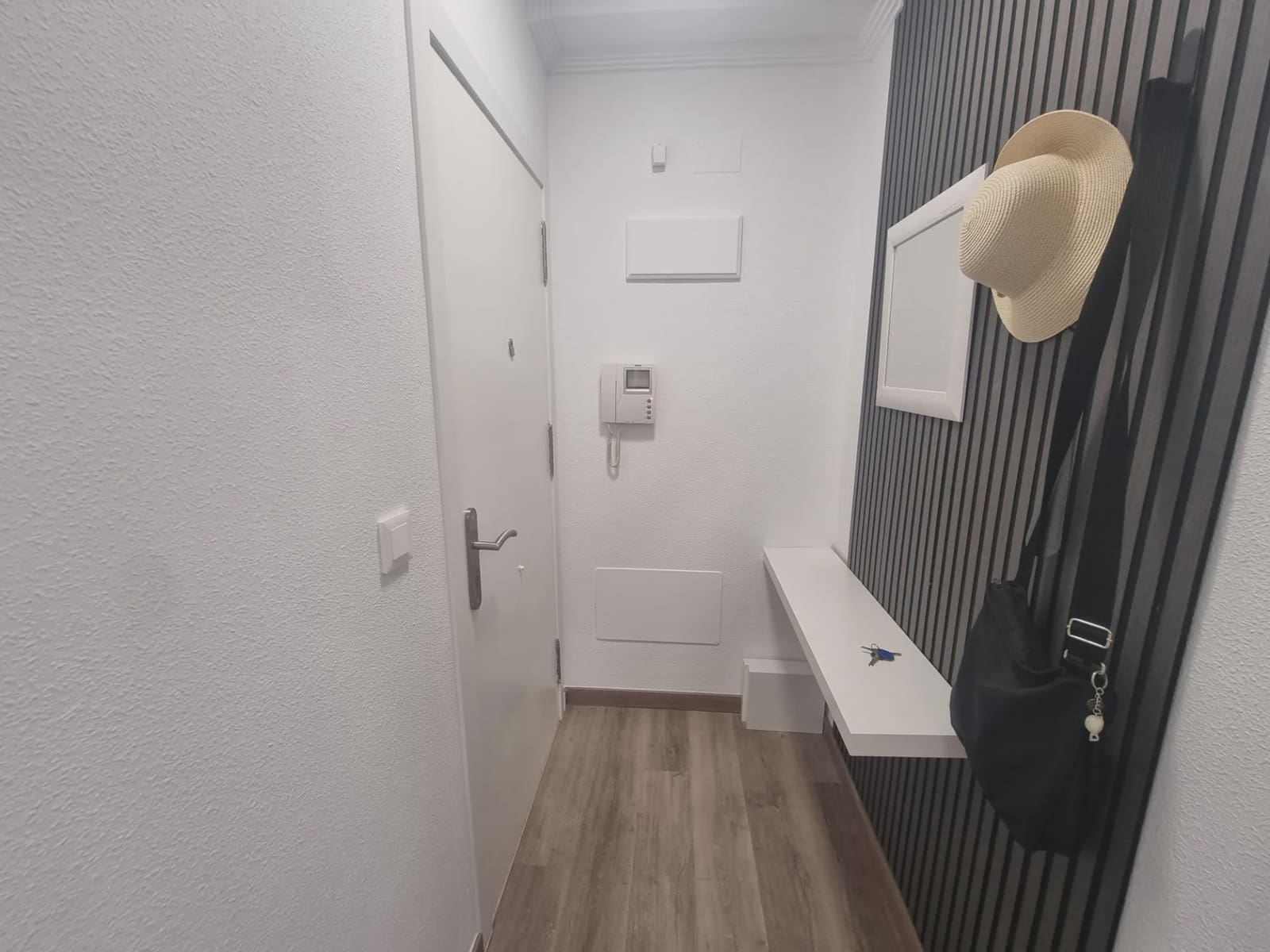 1 soverom Leilighet til salgs i Torrevieja med svømmebasseng - € 300 000 (Ref: 9943783)