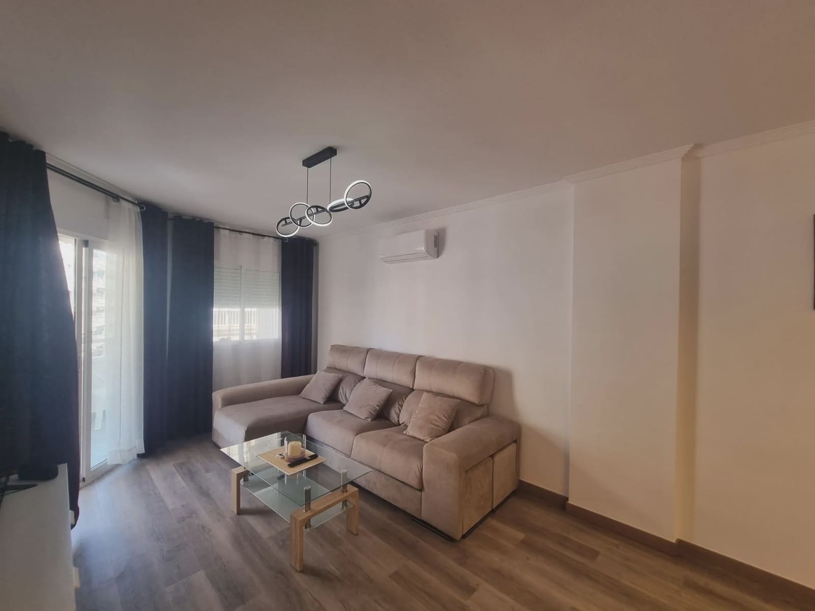 1 soverom Leilighet til salgs i Torrevieja med svømmebasseng - € 300 000 (Ref: 9943783)