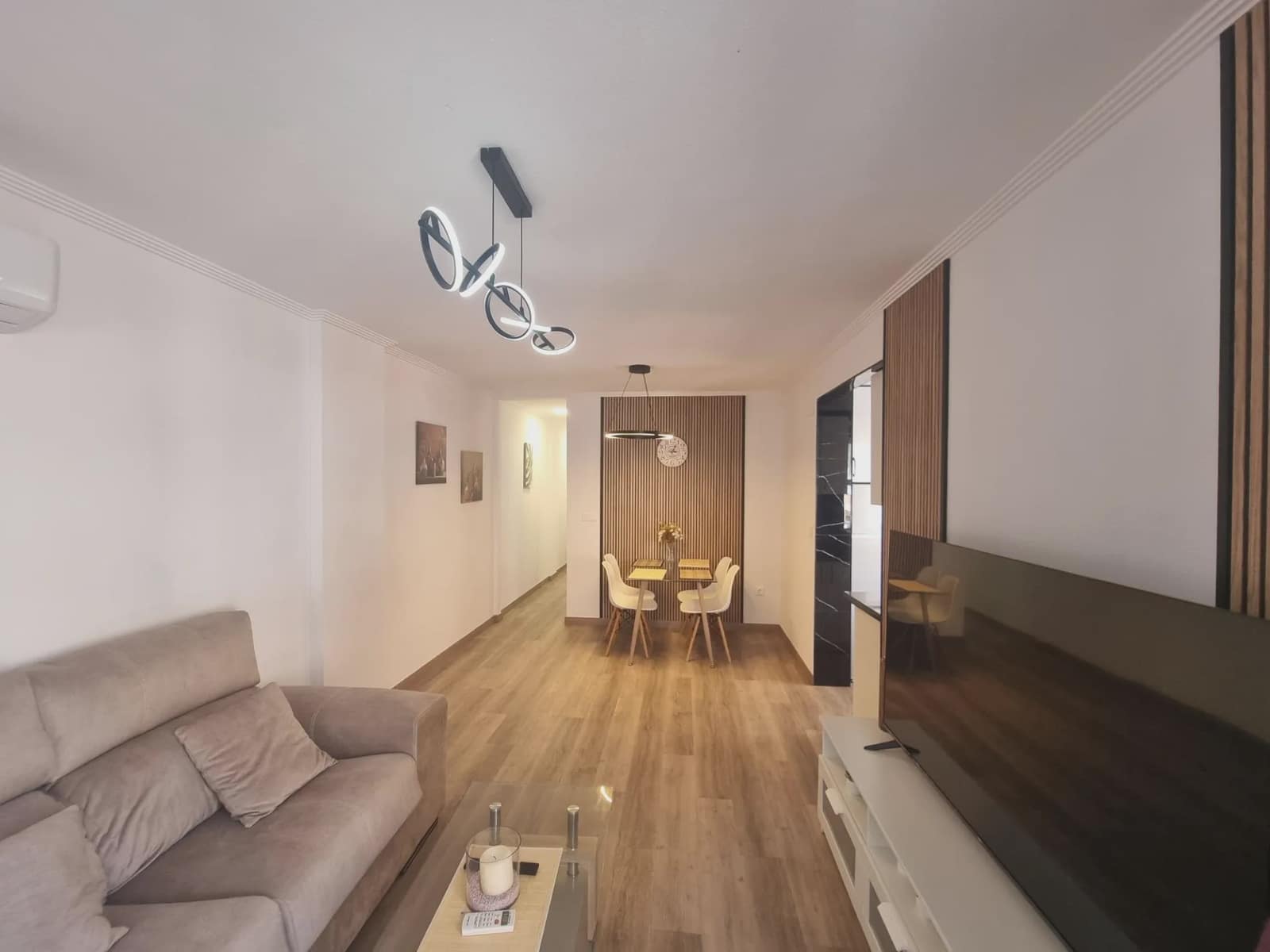 1 soverom Leilighet til salgs i Torrevieja med svømmebasseng - € 300 000 (Ref: 9943783)