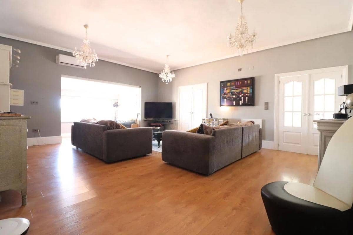 6 quarto Moradia para venda em Almoradi com piscina - 595 000 € (Ref: 9944771)