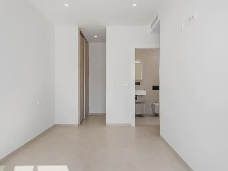 3 chambre Villa/Maison à vendre à Los Alcazares avec piscine - 739 900 € (Ref: 9946073)