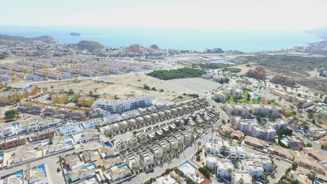 3 soveværelse Villa til salg i San Juan de los Terreros, Pulpí med swimmingpool - € 105.000 (Ref: 9946081)