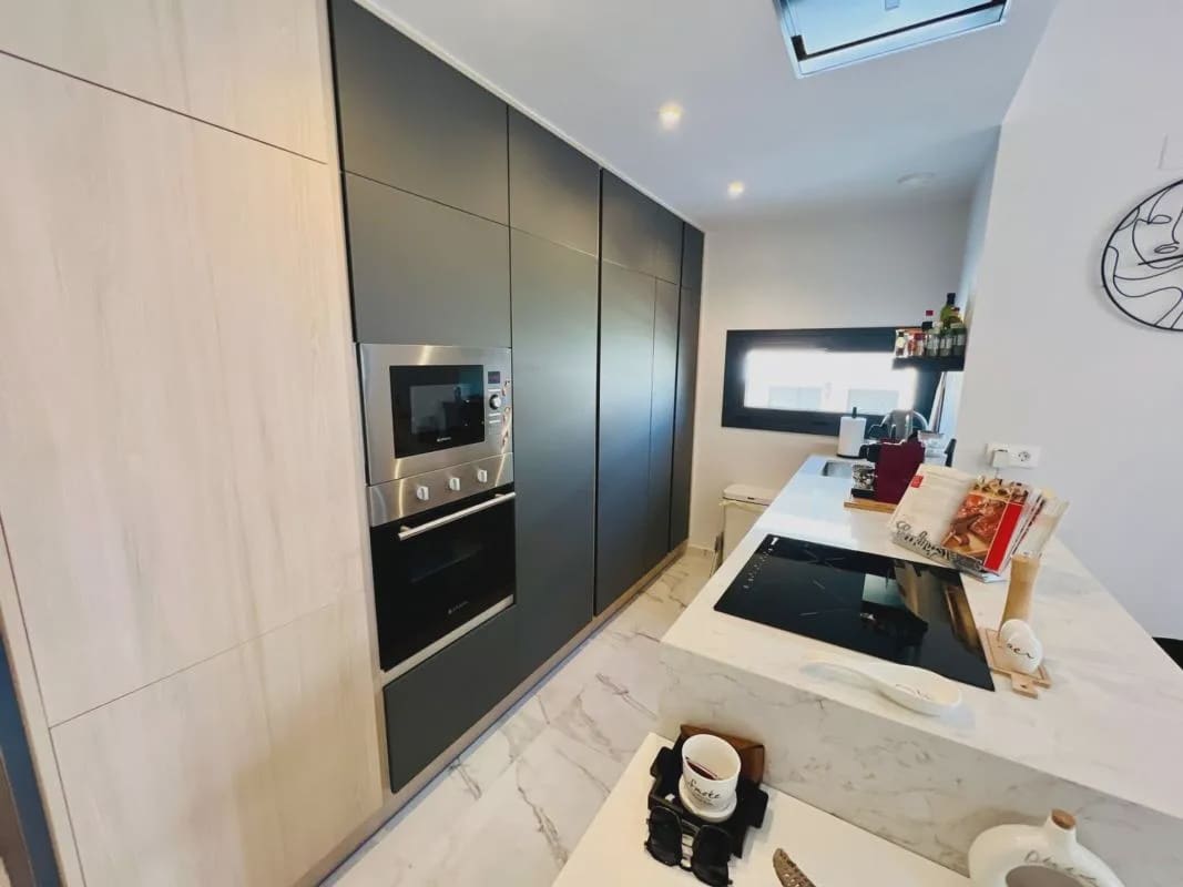 2 makuuhuone Huoneisto myytävänä paikassa Orihuela mukana uima-altaan - 365 000 € (Ref: 9946086)