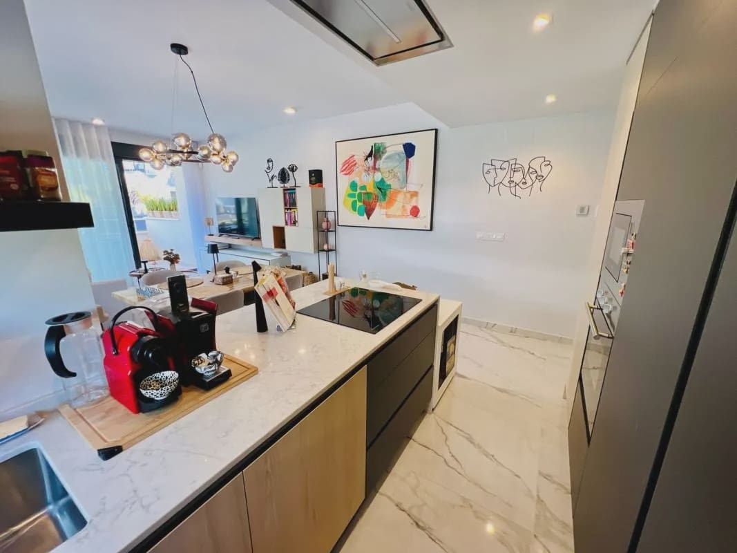 2 makuuhuone Huoneisto myytävänä paikassa Orihuela mukana uima-altaan - 365 000 € (Ref: 9946086)