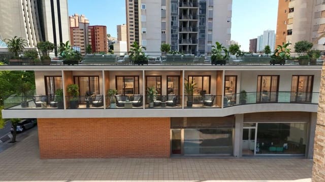 Studio for sale in Playa Poniente, Benidorm with pool - € 184,000 (Ref: 9946092)
