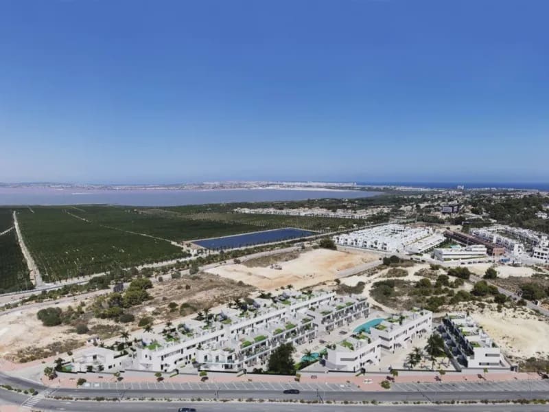 3 chambre Villa/Maison à vendre à Torrevieja avec piscine garage - 539 000 € (Ref: 9946118)