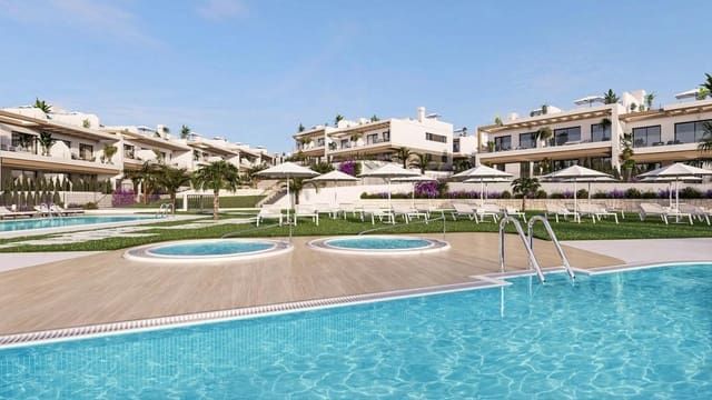 2 soveværelse Bungalow til salg i Los Balcones - Los Altos, Torrevieja med swimmingpool - € 272.000 (Ref: 9950544)