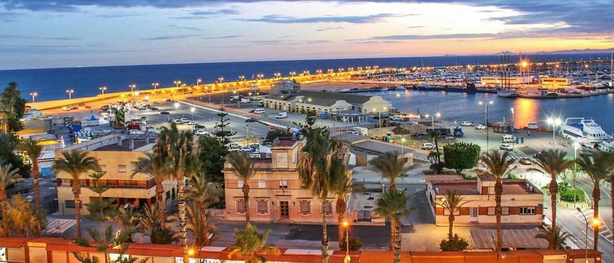 2 bedroom Bungalow for sale in Torrevieja with pool - € 272,000 (Ref: 9950544)