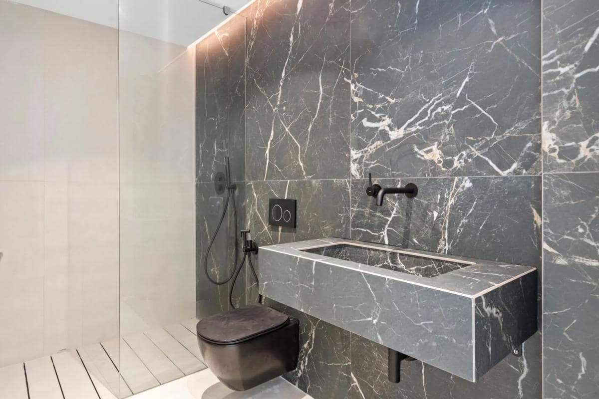 4 sypialnia Dom na sprzedaż w El Paraiso z basenem garażem - 829 000 € (Ref: 9950565)