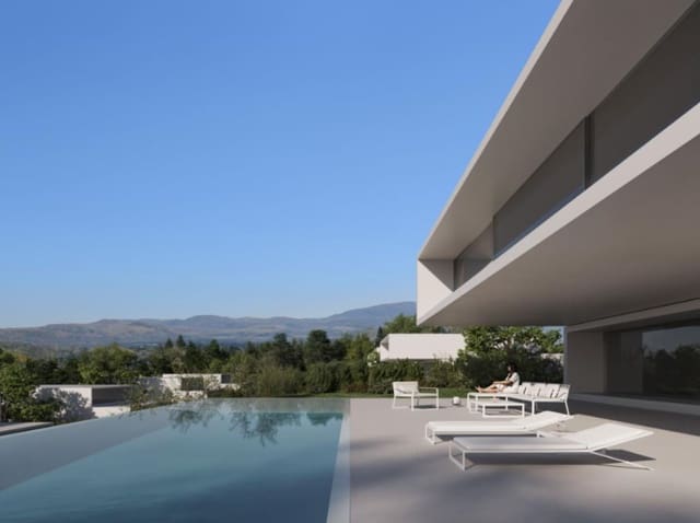Chalet de 3 habitaciones en Centro, Estepona en venta con piscina - 1.400.000 € (Ref: 9955177)