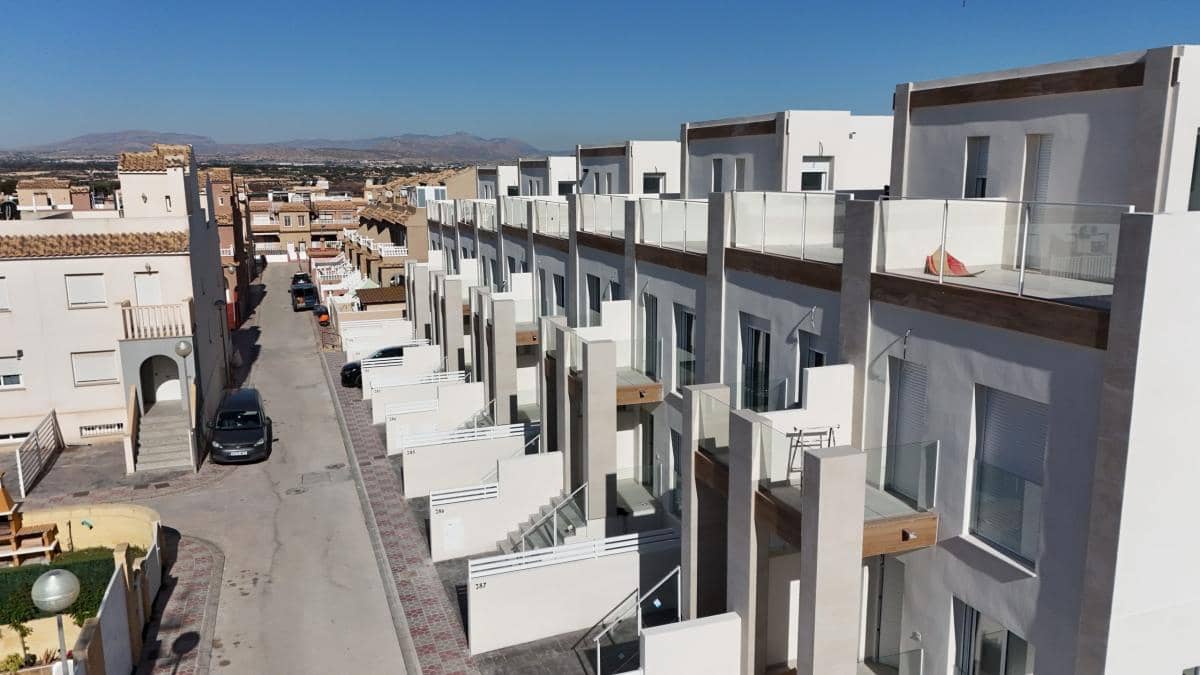 2 Zimmer Haus zu verkaufen in Gran Alacant mit Pool - 306.000 € (Ref: 9955184)