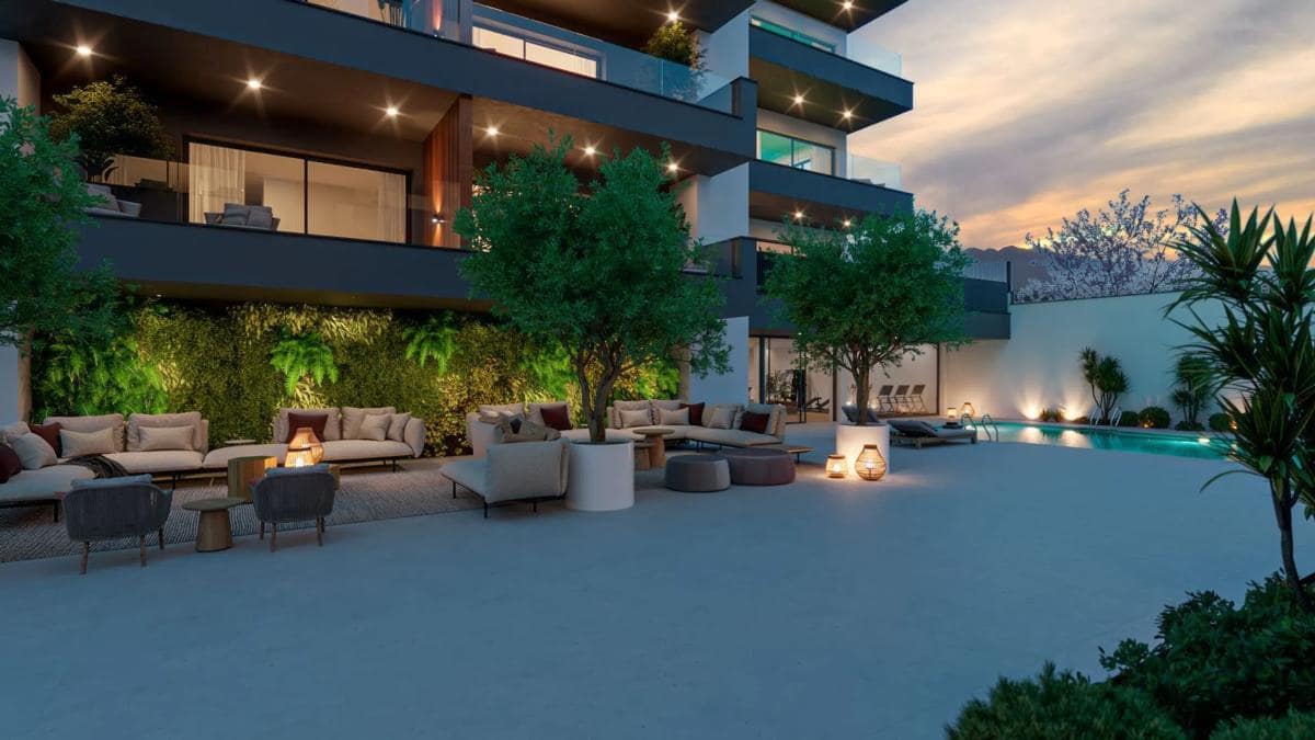 Apartamento de 2 habitaciones en Fuengirola en venta con piscina garaje - 357.000 € (Ref: 9955263)