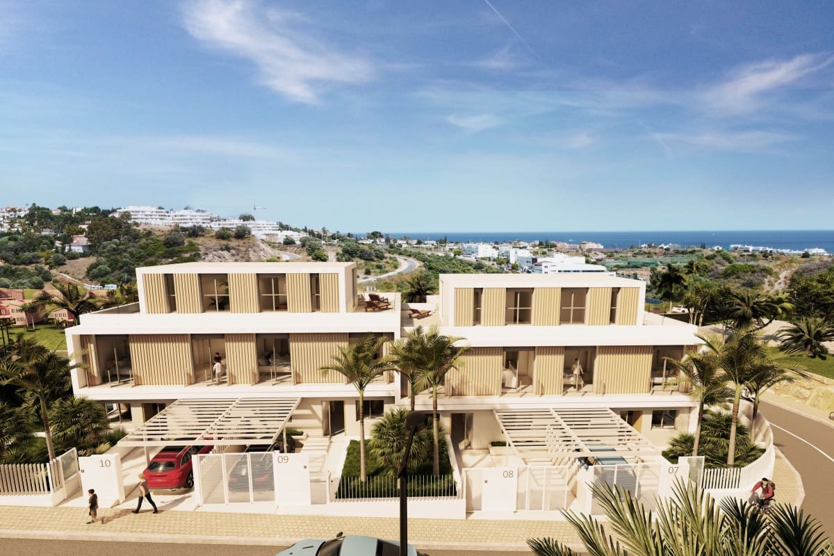 4 Zimmer Haus zu verkaufen in Estepona mit Pool - 730.000 € (Ref: 9955265)