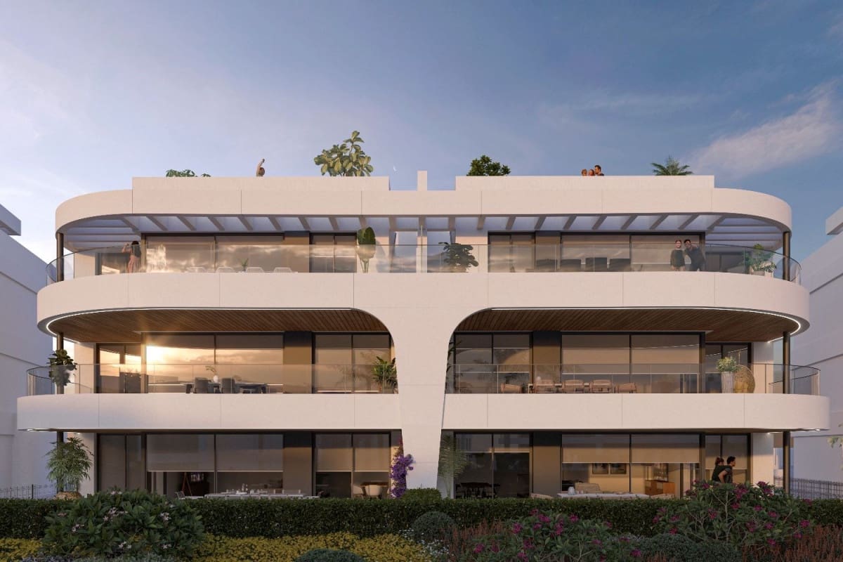 2 bedroom Apartment for sale in El Paraiso with pool - € 668,000 (Ref: 9960123)