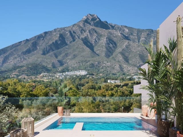 4 slaapkamer Appartement te koop in Lomas De Marbella, Marbella met zwembad garage - € 5.350.000 (Ref: 9960192)