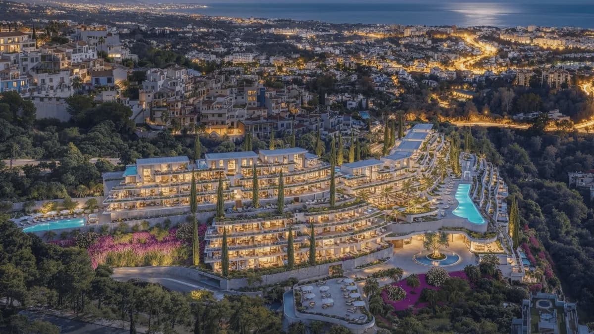 1 bedroom Apartment for sale in Benahavis with pool garage - € 805,871 (Ref: 9960199)