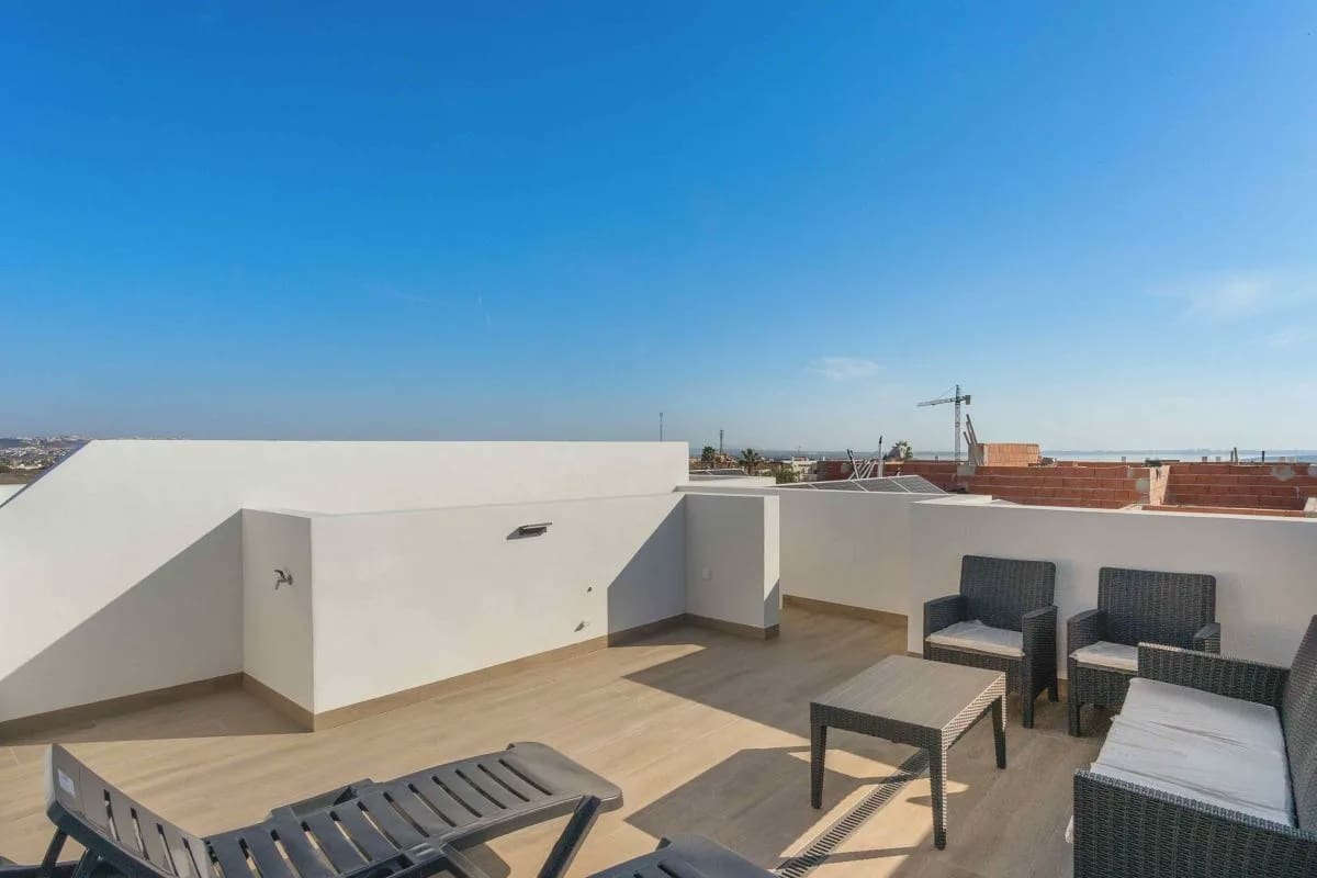 3 soverom Villa til salgs i Los Montesinos med svømmebasseng - € 535 000 (Ref: 9975678)