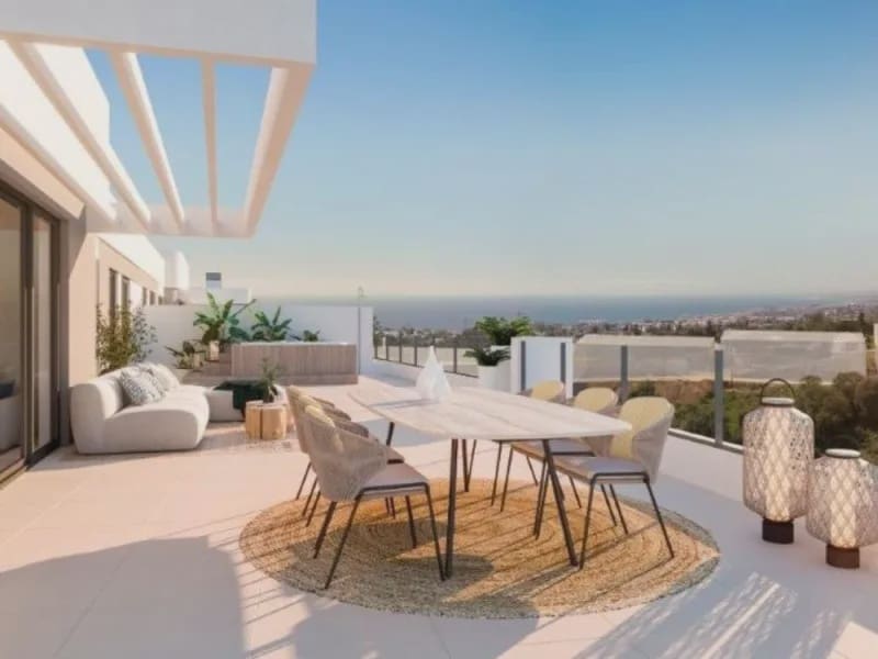 2 soveværelse Lejlighed til salg i Marbella med swimmingpool garage - € 590.000 (Ref: 9975686)