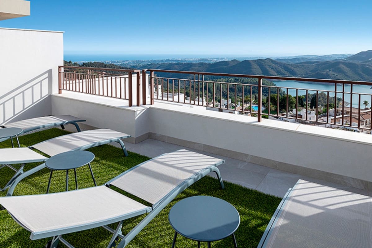 3 bedroom Townhouse for sale in Istan with pool - € 590,000 (Ref: 9975705)