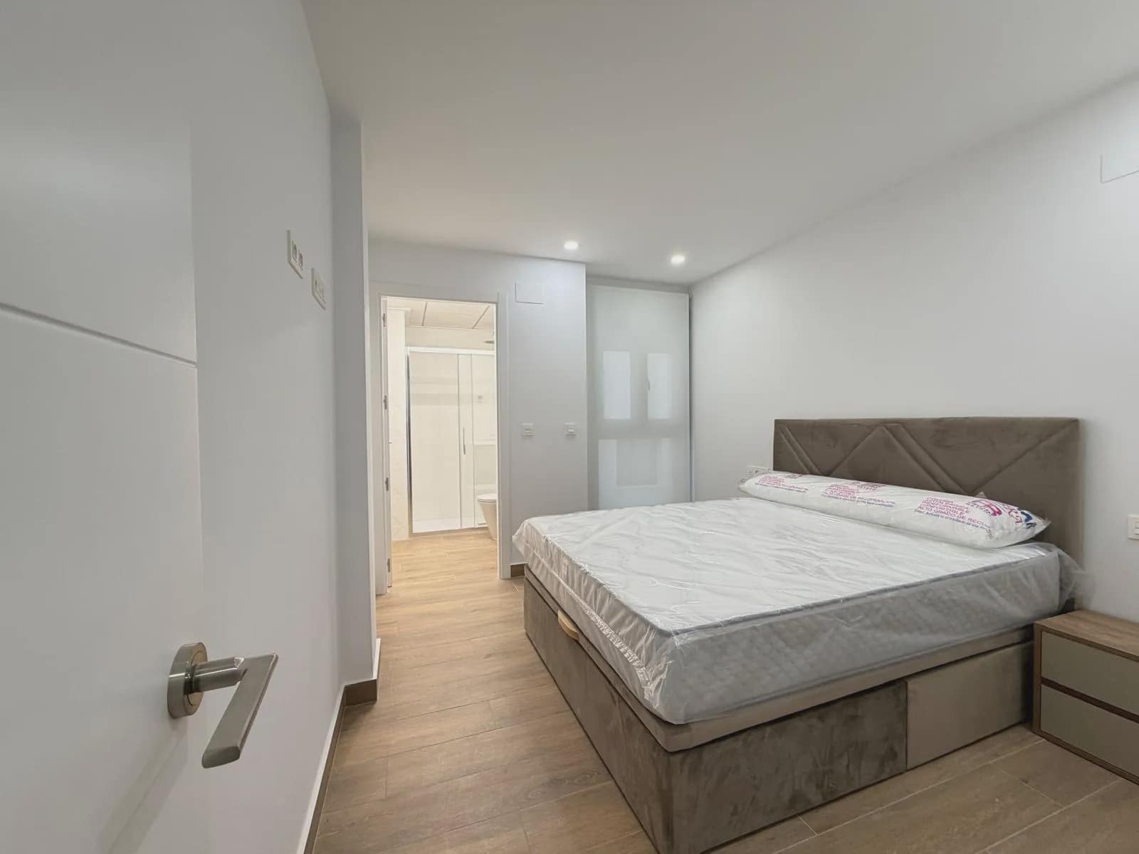 2 soveværelse Lejlighed til salg i Torrevieja med swimmingpool - € 330.000 (Ref: 9975710)