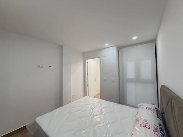 2 soverom Leilighet til salgs i Avenida Habaneras - Curva de Palangre, Torrevieja med svømmebasseng - € 330 000 (Ref: 9975710)
