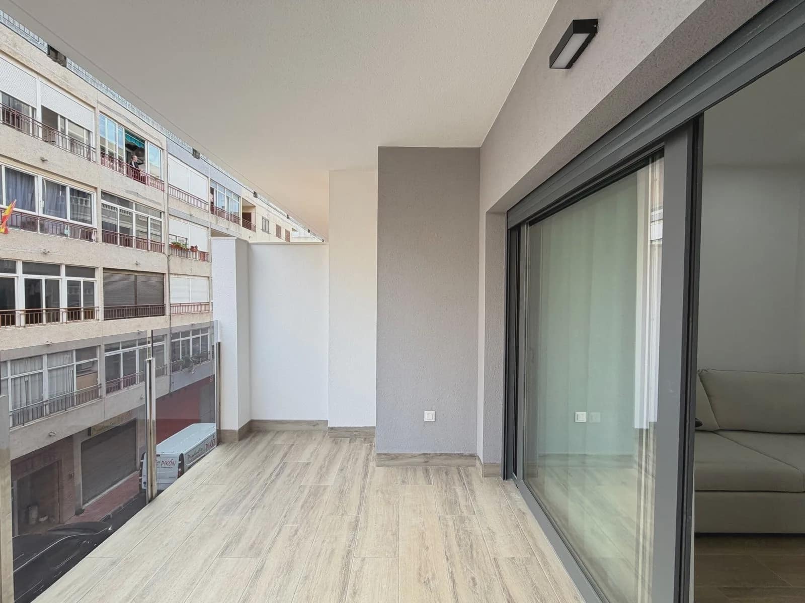 2 soveværelse Lejlighed til salg i Torrevieja med swimmingpool - € 330.000 (Ref: 9975710)