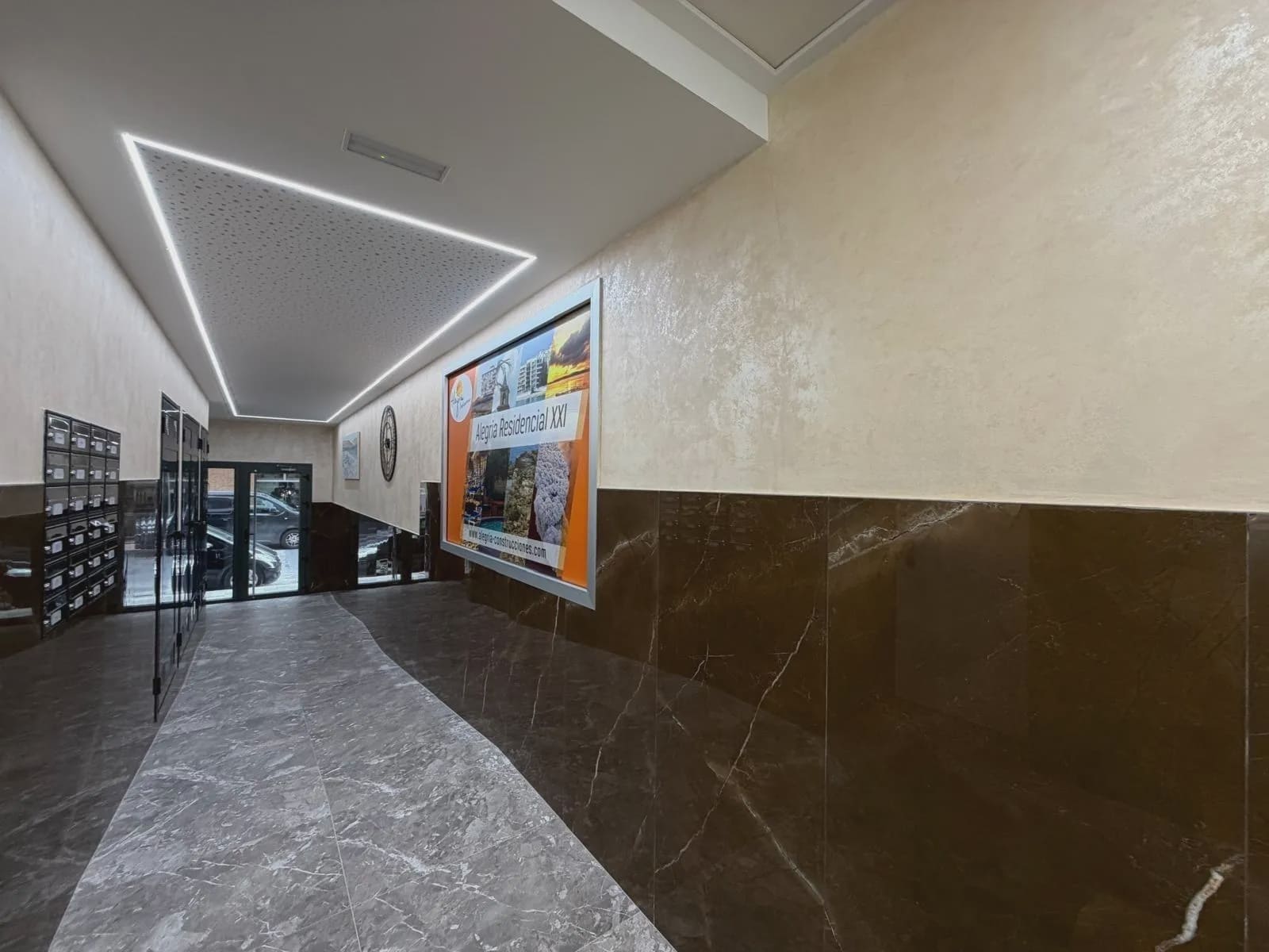 2 soveværelse Lejlighed til salg i Torrevieja med swimmingpool - € 330.000 (Ref: 9975710)