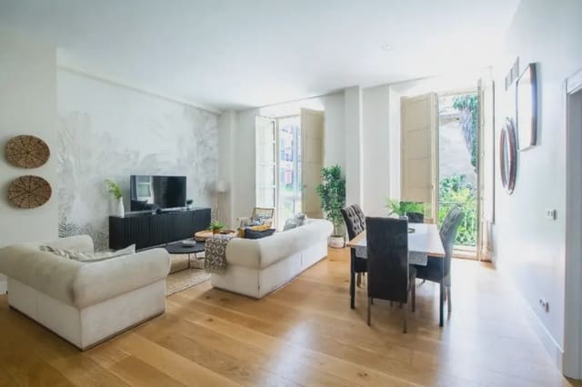 Apartamento de 1 habitación en Centro Historico, Málaga ciudad en venta con garaje - 537.000 € (Ref: 9977445)