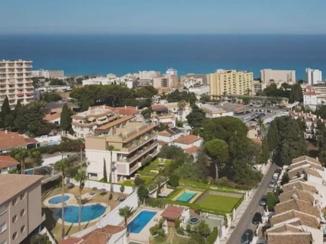 2 chambre Appartement à vendre à Torremolinos avec piscine garage - 428 000 € (Ref: 9980479)