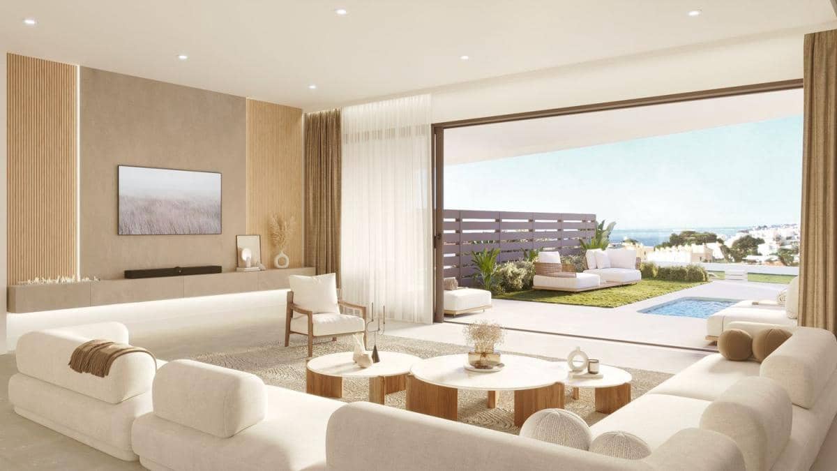 3 bedroom Townhouse for sale in Fuengirola with pool - € 810,000 (Ref: 9994371)
