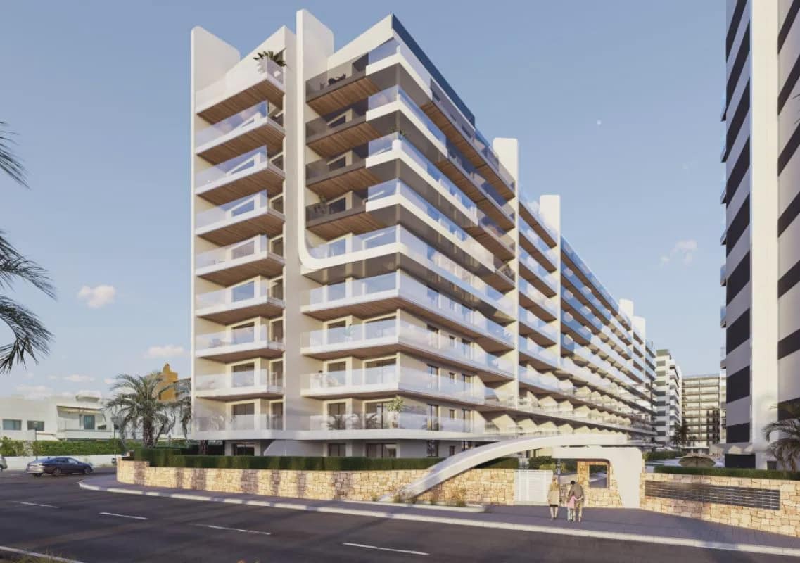 3 soveværelse Lejlighed til salg i Torrevieja med swimmingpool - € 399.000 (Ref: 9995575)