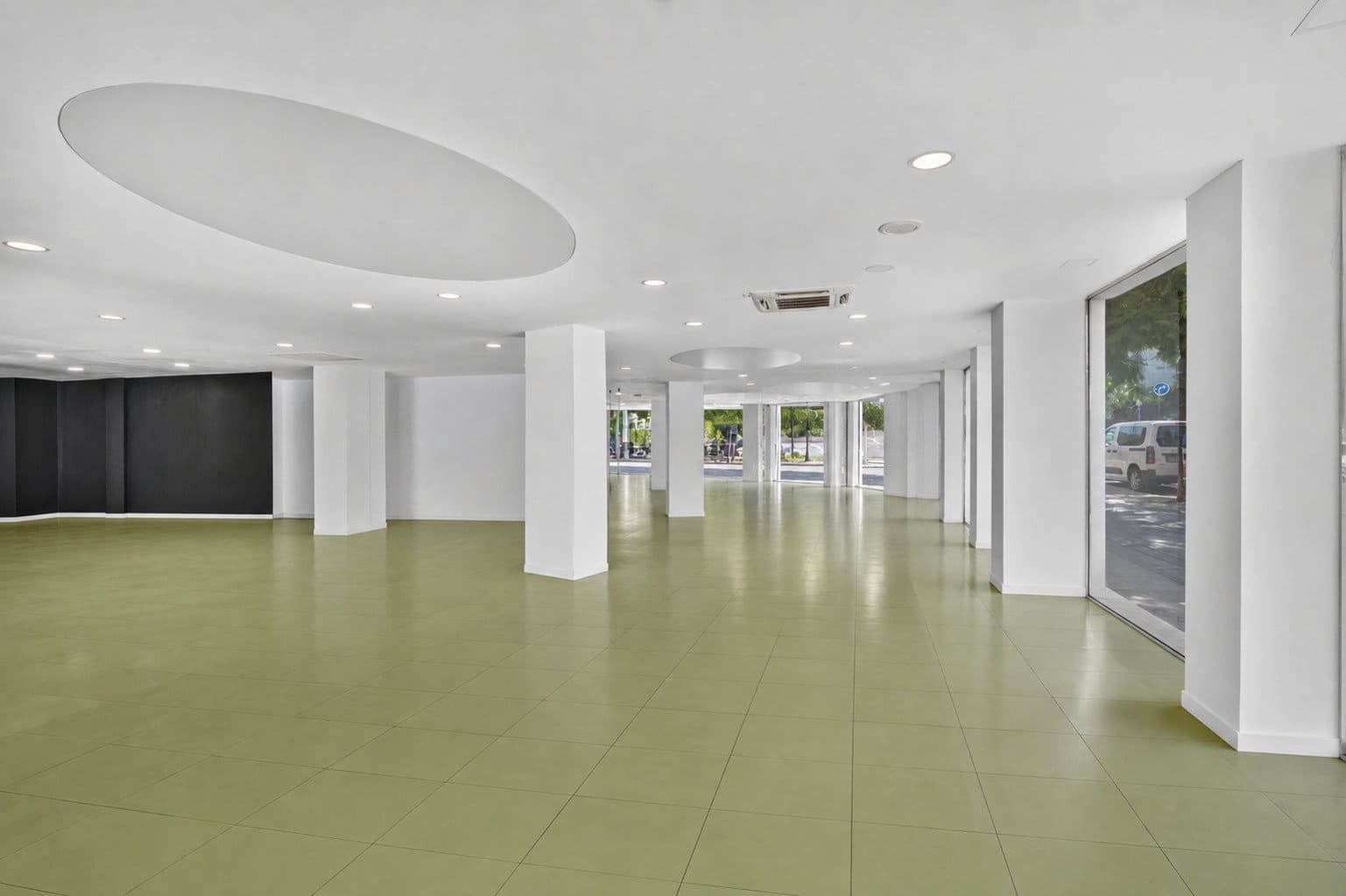 Comercial para venda em Alicante cidade com piscina - 1 000 000 € (Ref: 10001360)