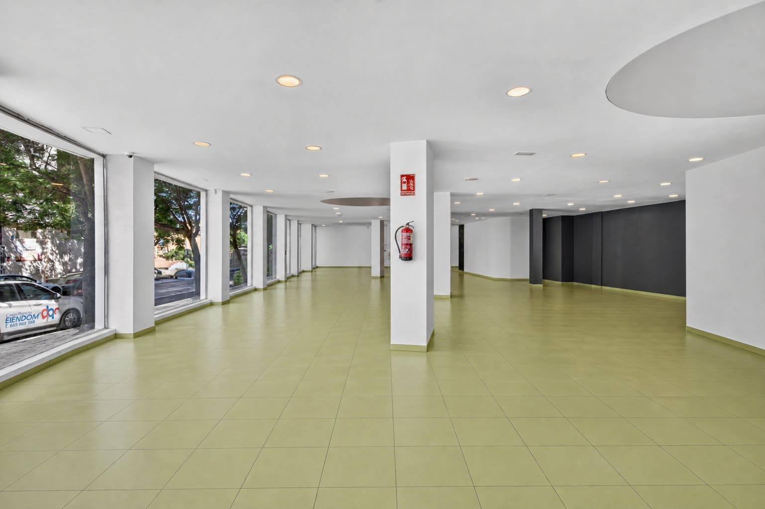 Comercial para venda em Alicante cidade com piscina - 1 000 000 € (Ref: 10001360)
