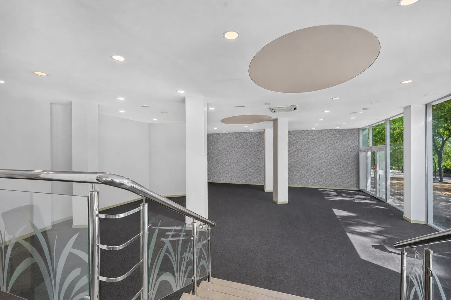 Comercial para venda em Alicante cidade com piscina - 1 000 000 € (Ref: 10001360)