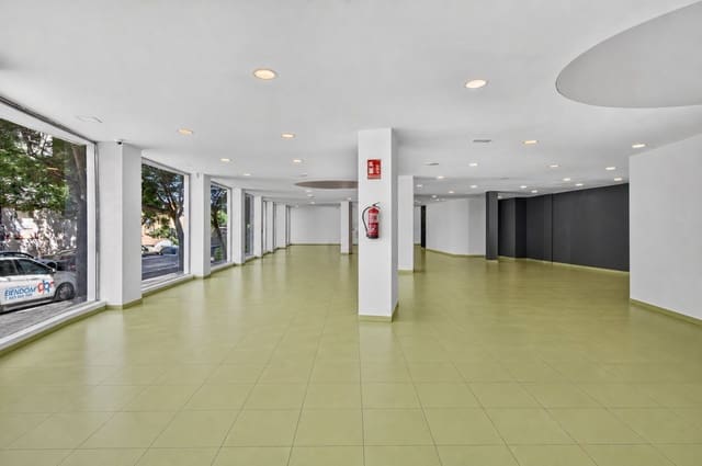 Comercial para venda em Benalúa, Alicante cidade com piscina - 1 000 000 € (Ref: 10001360)