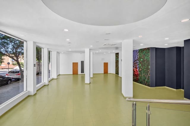 Comercial para venda em Benalúa, Alicante cidade com piscina - 1 000 000 € (Ref: 10001360)