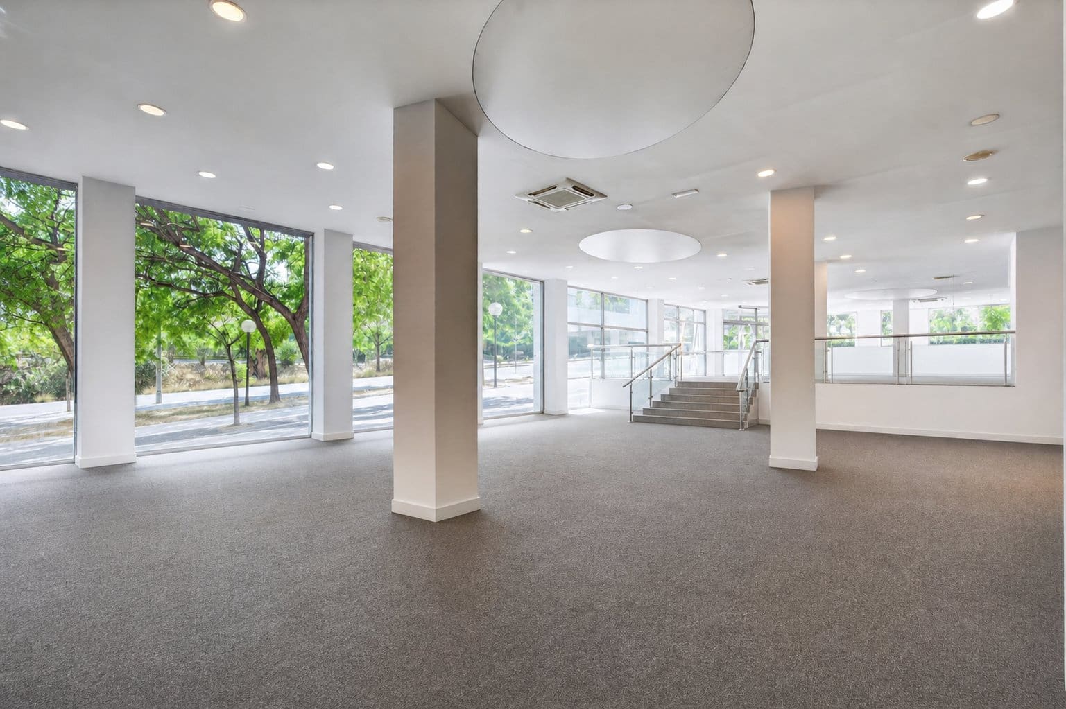 Comercial para venda em Alicante cidade com piscina - 1 000 000 € (Ref: 10001360)